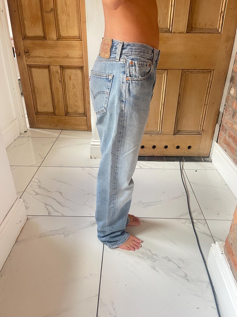 Waist 32 Leg 32 90s 501 Levi Jeans Vintage Faded Blue Light Wash Levi
