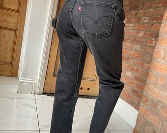 Vita 26 gamba 27 anni '90 made in France 1996 517 02 Levi Jeans Vintage sbiadito lavaggio nero levi Jeans Gamba dritta