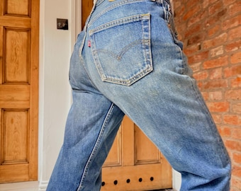 Vintage 501 Levi Jeans aus verblasstem Blau mit dunkler Waschung W30.5 L31