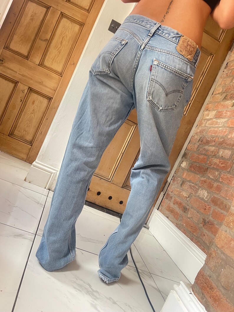 Waist 32 Leg 32 90s 501 Levi Jeans Vintage Faded Blue Light Wash Levi