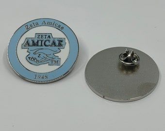 Amicae 1 1/2” Pin
