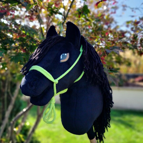 Black Hobby Horse + stick + rope halter, Steckenpferd, Friesian Hobby Horse on sale, Black Hobbyhorse, Keppihevoset, Käpphäst, Stokpaard