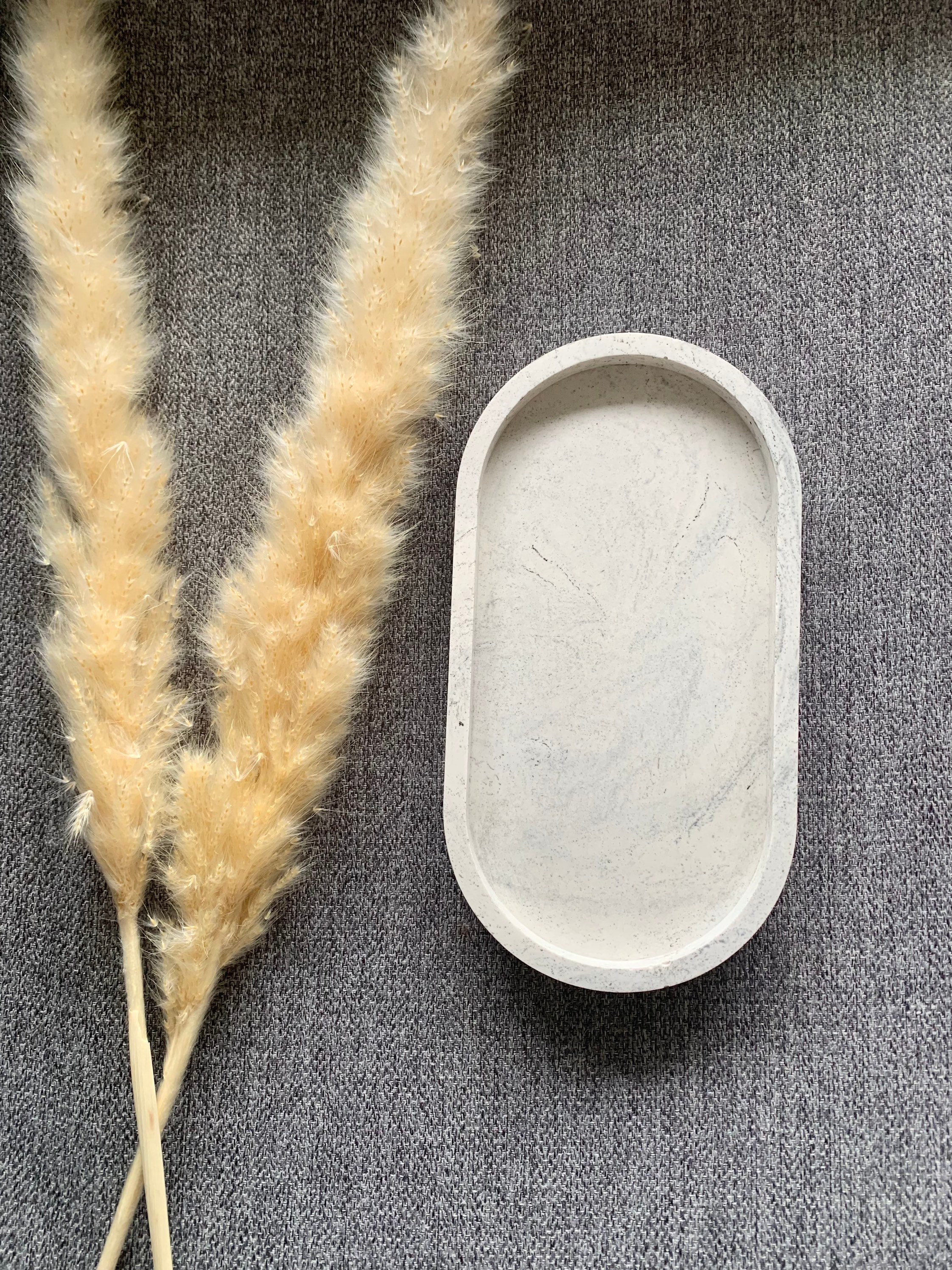 Plateau Ovale Effet Marbré en Jesmonite