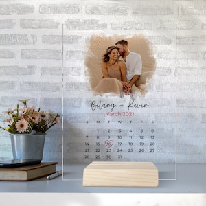 Personalized Anniversary Date Calendar Photo Acrylic Plaque, Valentines Day Gift, Couple Gifts, Anniversary Gift, Custom Photo and Name Gift