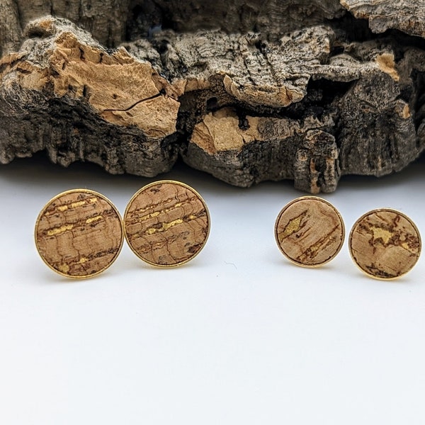 Stud earrings 925 silver, 24k gold-plated, natural cork with gold shimmer, 8 mm and 10 mm