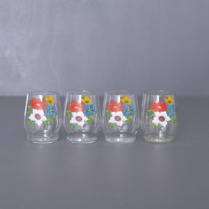 4 Delicate Vintage Shot Glasses. Floral Pattern Schnapps glasses. Cute Gift for Limoncello Lovers