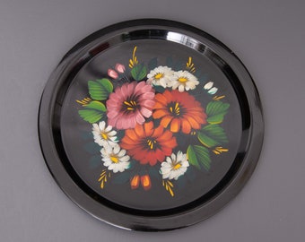 Handbemaltes Vintage Tablett. Florale Volkskunst Tablett. Schwarzes Metall Tablett mit Blumen. Vintage Wohnkultur.