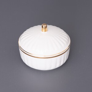 Vide-poches vintage en porcelaine avec couvercle : bol rehaussé d&#39;or