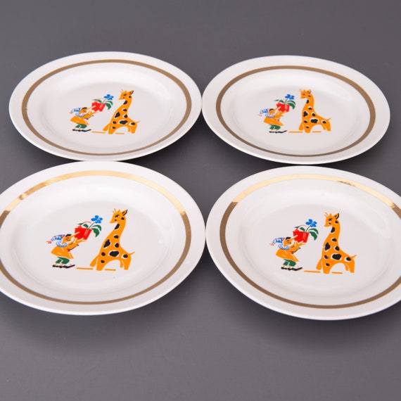 Set 4 Piatti Divisi In Porcellana Bianca Per Bambini Con Manicotti In Silicone Antiscivolo, Elk And Friends, Adatti A Microonde E Lavastoviglie - 3