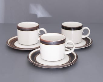 3 tazas con platillos Arabia Finland "Karelia", estilo vintage escandinavo, minimalismo rústico