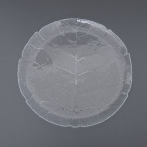 Arcoroc Aspen Large Platter. Clear Glass Vintage Tableware from France.  Leaf Pattern Serving Tray. In Excellent Vintage Condition