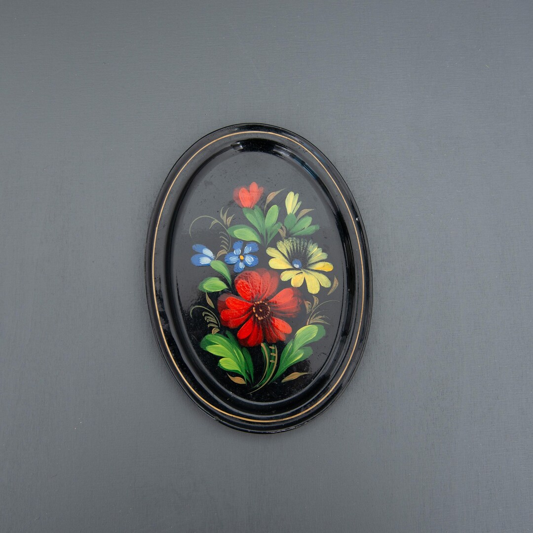 Plateau Décoratif Vintage En Métal - Relief Main Et Fleurs, Multicolore, Origine Inde
