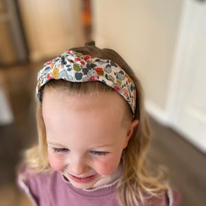 Fascia per capelli Liberty of London, fascia con nodo per donna e ragazza, fascia floreale per donna, regalo per la festa della mamma, tessuto Liberty of London