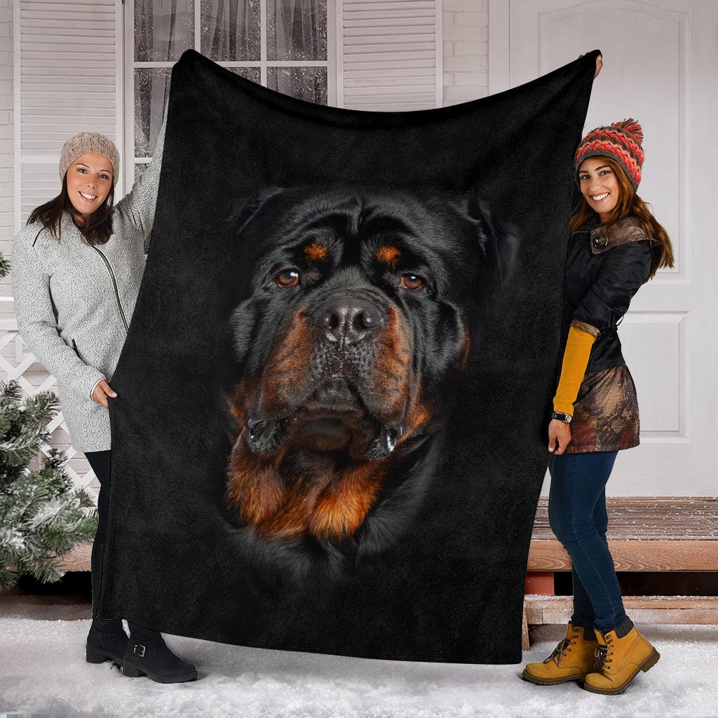 Rottweiler top throw blanket