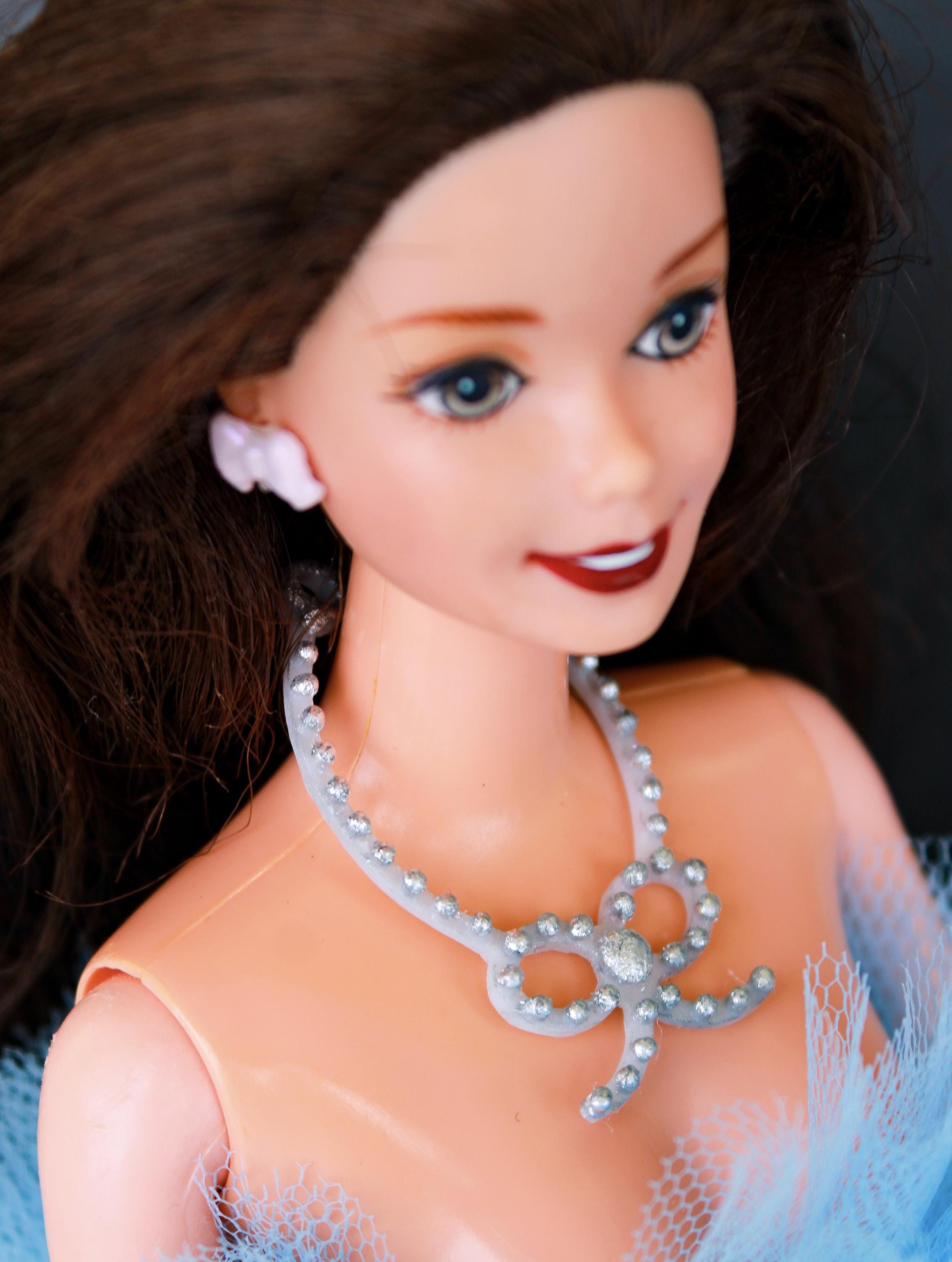 Barbie superstar era: BARBIE Secretos de belleza, spanish
