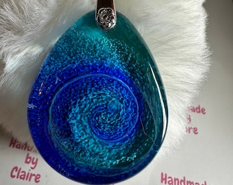 By Holoway - stunning & unique petri effect resin purple azure blue and teal ocean palette cabechon pendant necklace