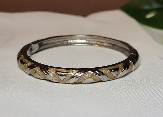 Thin Beige & Silver Colored Triangles Enamel Brac… - image 4