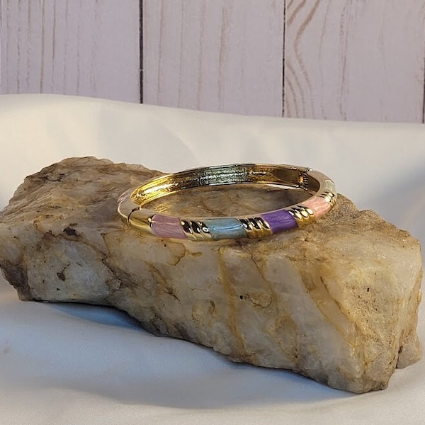 Thin multi-Colored (Pastels) & Gold Enamel Bracelet, Enamel Painted, Alloy Metal Hinged Bangle Bracelet