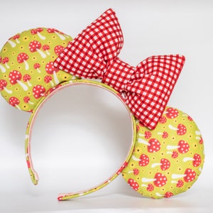 Mushroom Ears Headband: Green 70s Mod Style with Gingham Bow