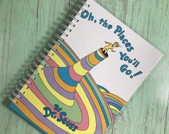 Journal Oh The Places You'll Go, journal de livre d'histoires, carnet dr seuss, journal de livre préféré, journal de livre classique, cadeau de remise des diplômes