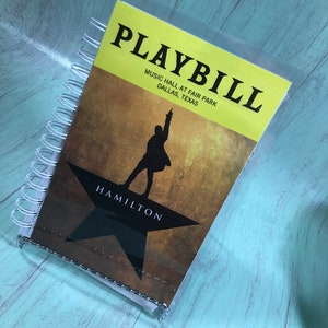 Cuaderno Hamilton Playbill, diario reutilizado, playbill reciclado, playbill de Broadway, diario de playbill, regalos musicales, merchandising de teatro