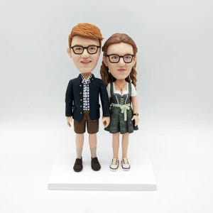 Customized Couple&#39;s bobble head doll with glasses, Personalized wedding gifts for couples, anniversary gifts, Customized Couple&#39;s figurines