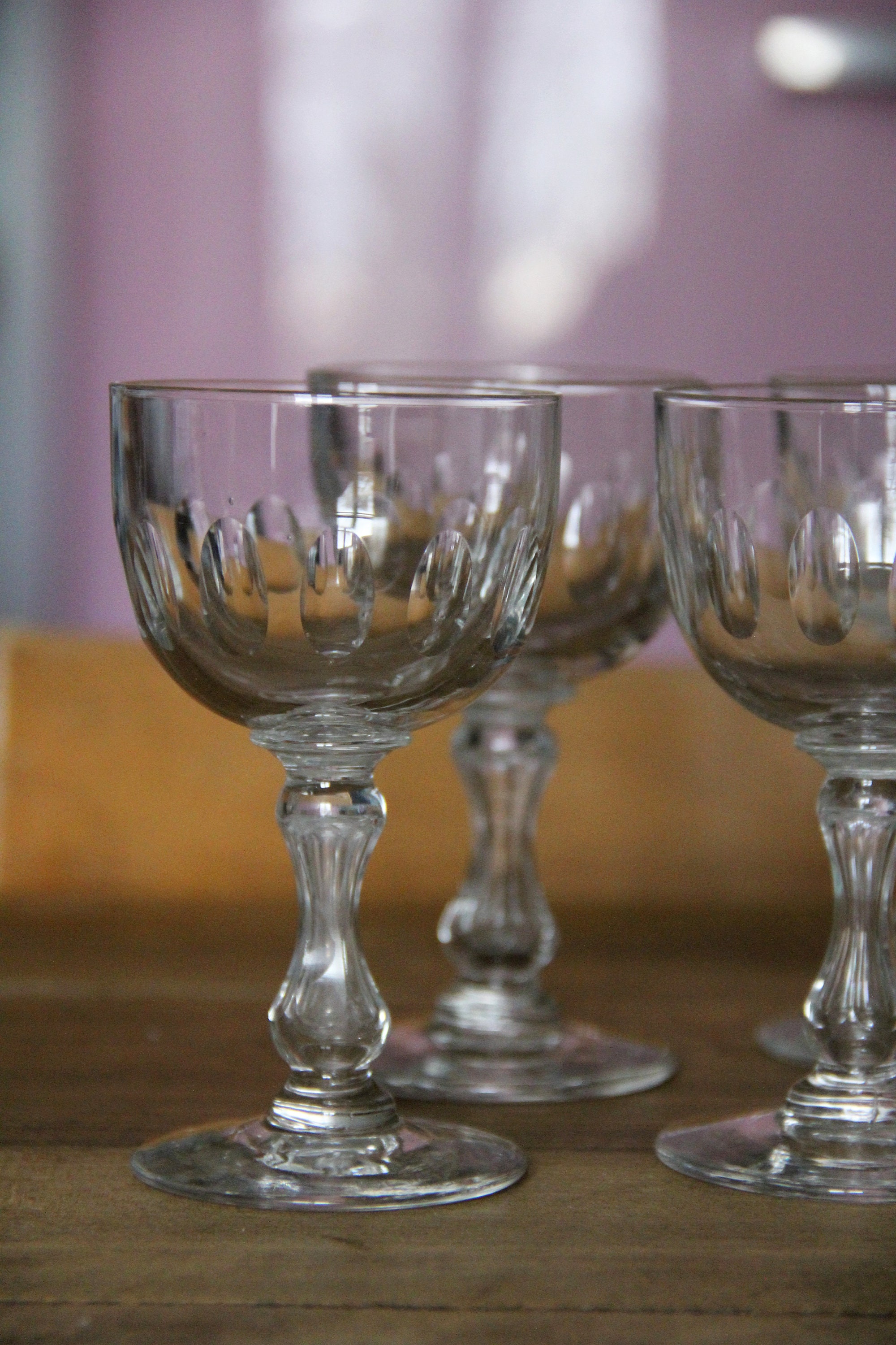 Anciens Verres à Pied Biseautés