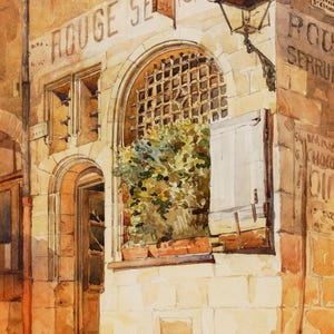 Puede incluir: Pintura a la acuarela de una esquina de un edificio europeo con las palabras "ROUGE SER" visibles. Una farola decorativa cuelga de la esquina. El edificio tiene una ventana con una reja metálica y una contraventana, y una pequeña puerta arqueada.