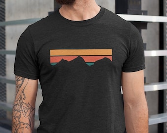 Retro Style Mountain Tee, Mountain Tee, Mountain Graphic tee, Hiking Tee, Outdoors Tee, Unisex T-Shirt