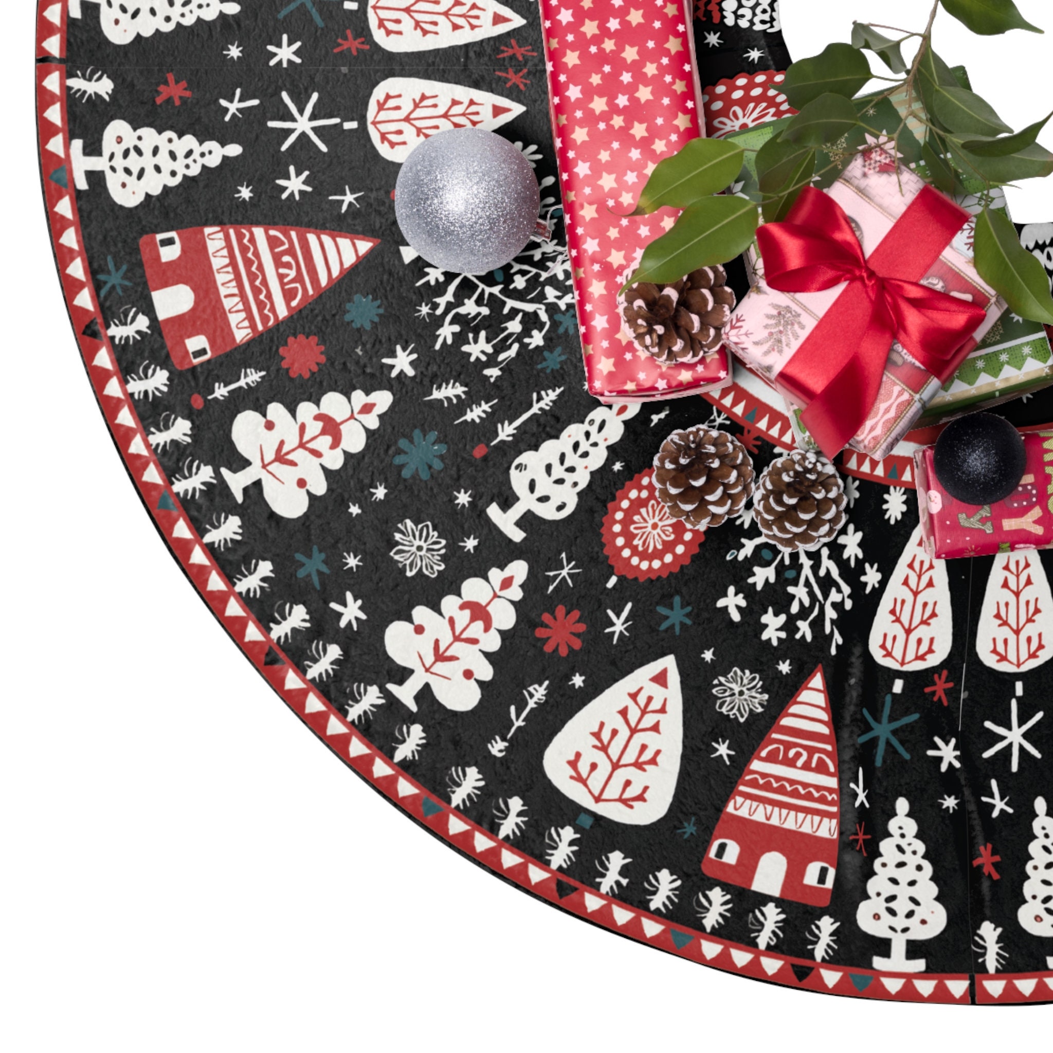 Scandinavian Christmas Tree Skirt 
