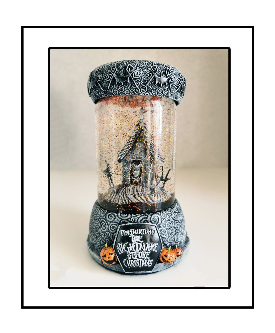 Boule à Neige Chat Avec Musique Et Lumière - Décoration En Résine 8x12cm, Fonctionne Sur Piles AAA