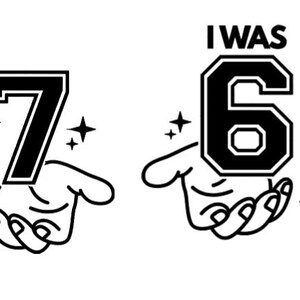 Pode incluir: Gr&aacute;fico em preto e branco com os n&uacute;meros "67" em m&atilde;os abertas, com detalhes de estrelas. Uma imagem mostra os n&uacute;meros sozinhos, a outra diz "I WAS 67 NOW I'M 67".