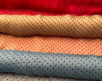 Seide Polka Dots Chiffon in vier Farben, italienischer Stoff lose auf Lager, Preis gilt für einen Meter.