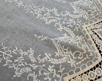 Exklusiver Bestickter Baumwollstoff, Premium Qualität, Luxus Italienische Stoffe Massenware.