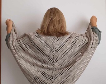 Mantón triangular de mezcla de algodón y crochet beige