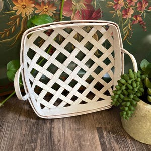 tobacco basket white Small Rustic Tobacco Basket - White Weathered Primitive Country Farmhouse  Decor