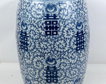 Chinese Blue and White Porcelain Round Double Happiness Garden Stool 18"