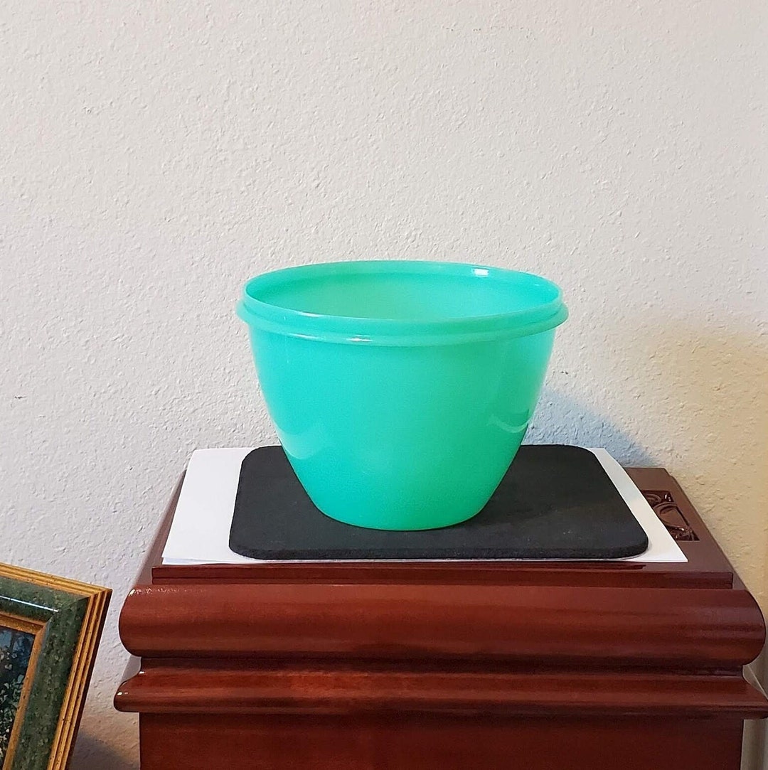 Tupperware Crispit Lettuce Keeper 679 Jadite Green Bowl Only Etsy