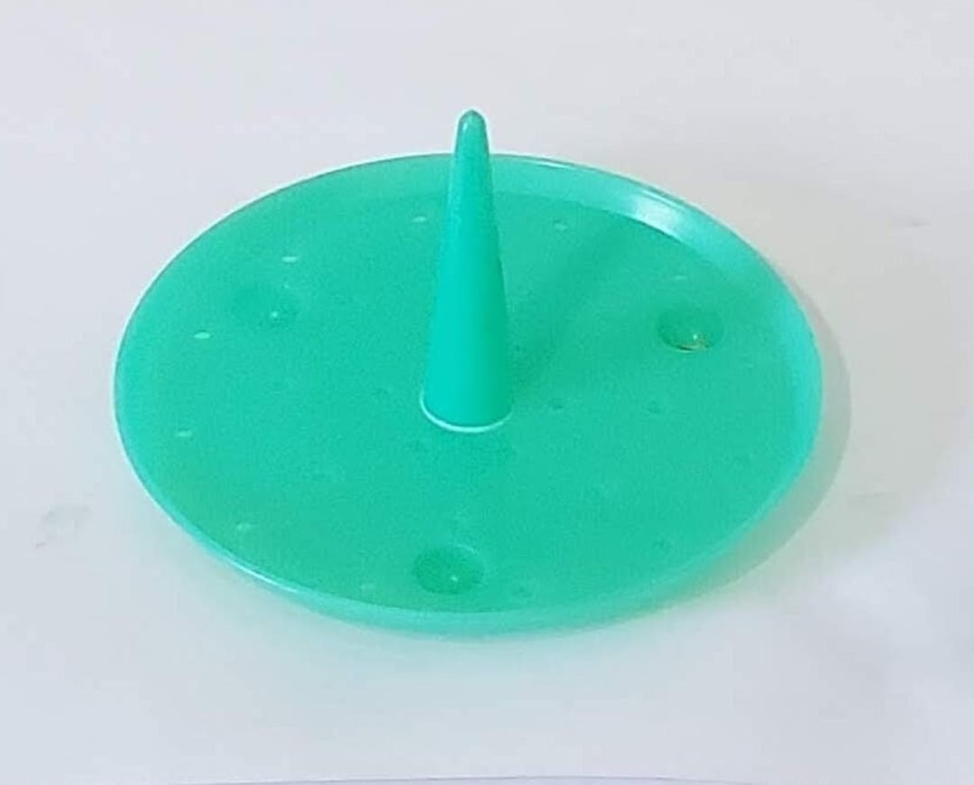 Tupperware Green Crisp It Lettuce Keeper Spike 6818 Etsy