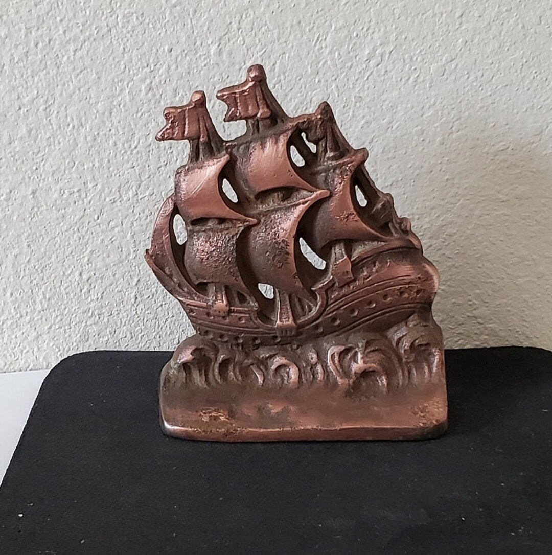 Vintage Cast Iron Spanish Galleon Sailing Ship Metal Doorstop/bookend