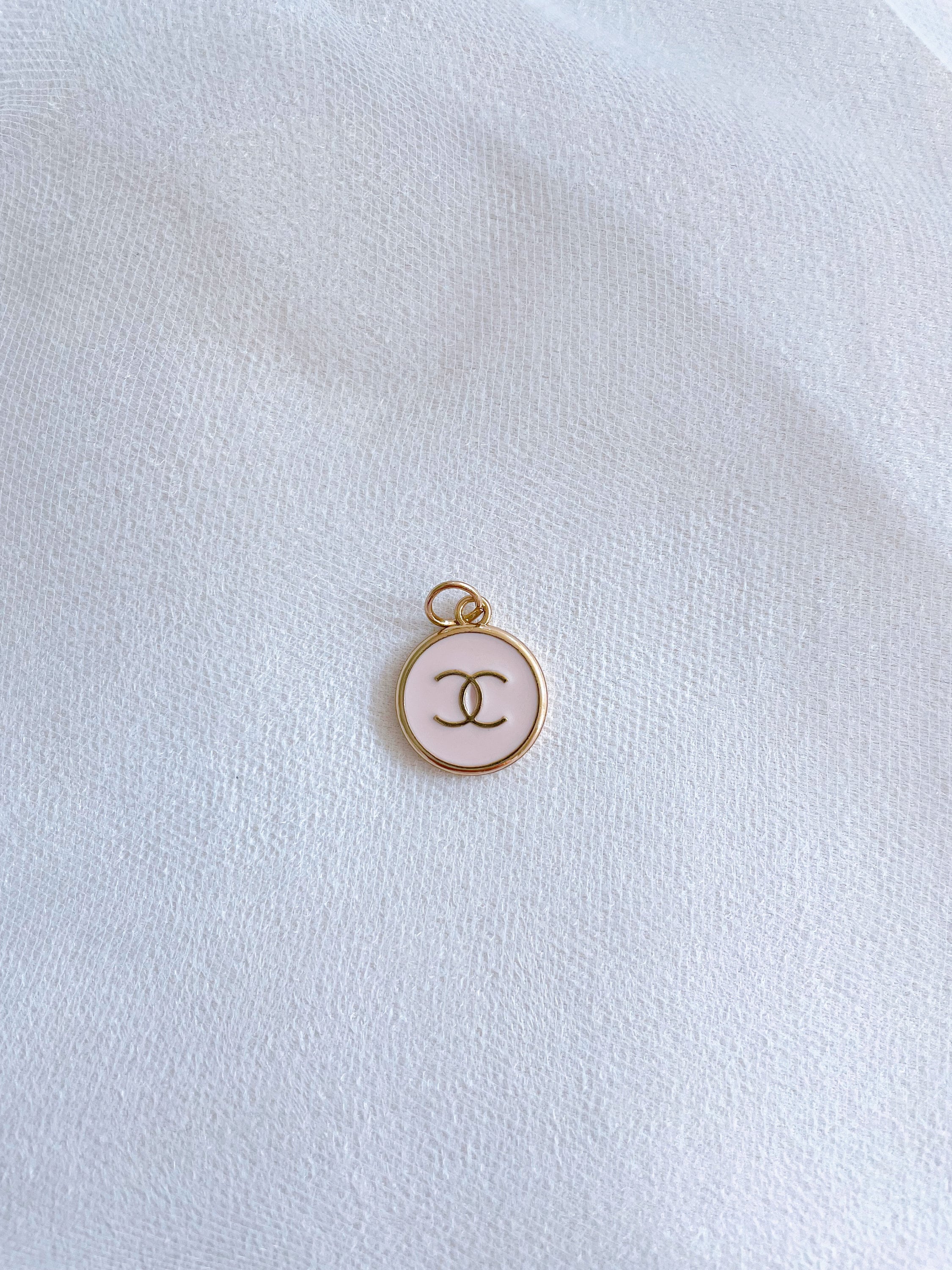 Chanel buttons - Etsy 日本