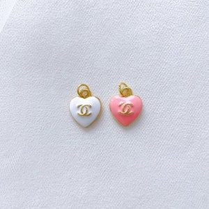 Vintage Designer White Pink Gold Pendant 17 x 20mm