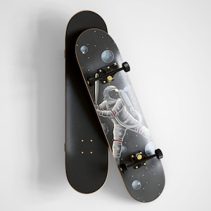 Handmade Wooden Skateboard - Beautiful Skateboard for Extreme Sports & Outdoors - LongBoard And Penny Board Gift For Skating Lover