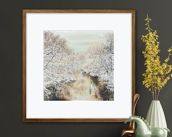 Impresión artística de acuarela de río invernal: paisaje quemado en madera