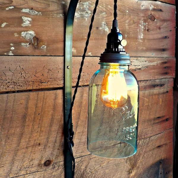 Mason jar sconce Farmhouse sconce Rustic pendant lamp Wall sconce Vintage mason jar Rustic sconce