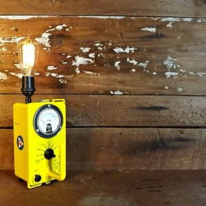 Industrial lamp Geiger counter lamp Desk lamp CDV 715 Victoreen dosimeter Night light Vintage electronics Fallout shelter Cold war Soviets.