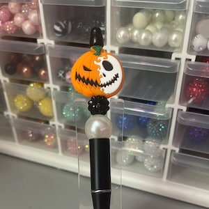 pumpkin skellington pen
