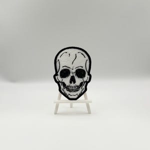 White Skull Patch – Embroidered Iron-On Patch