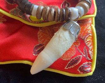 Genuine Alligator CROCODILE tooth necklace Protection healing spell Amulet Witchcraft talisman occult grimoir