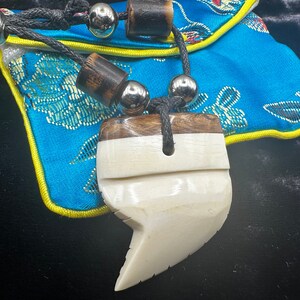 Protection spell Witchcraft amulet pendant shaman empath healing spells necklace occult gramoir magic talisman wicca spiritual witch jewelry